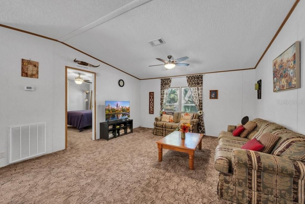 待售: $1,000,000 (2 贝兹, 2 浴室, 1113 平方英尺)