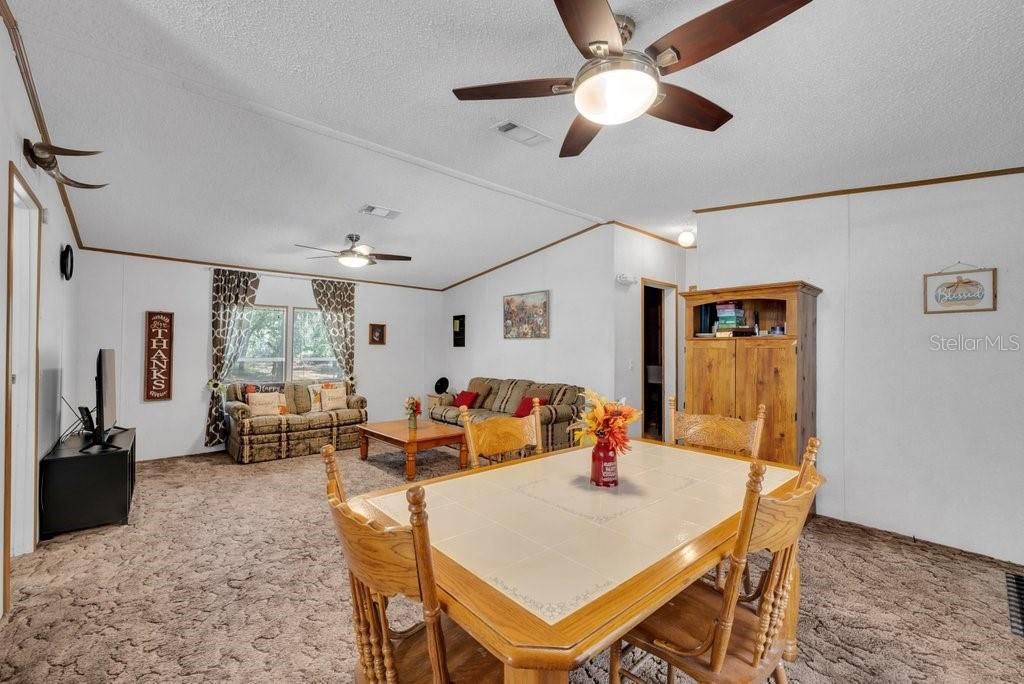 待售: $1,000,000 (2 贝兹, 2 浴室, 1113 平方英尺)