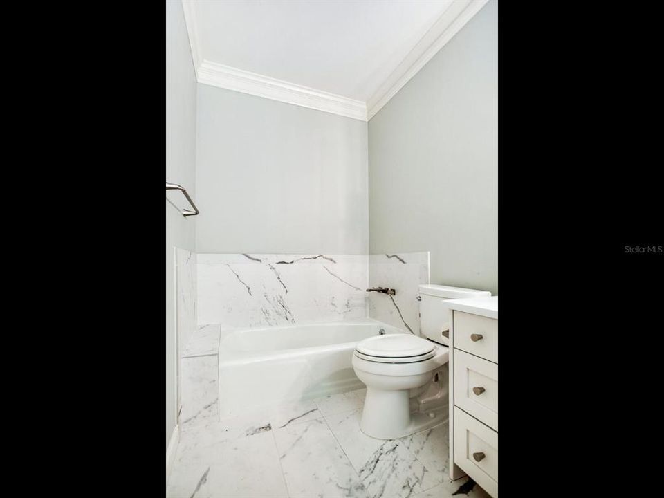 For Rent: $6,150 (2 beds, 2 baths, 2329 Square Feet)