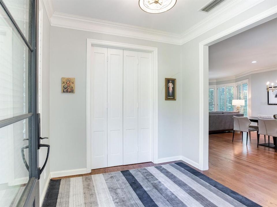 For Rent: $6,150 (2 beds, 2 baths, 2329 Square Feet)