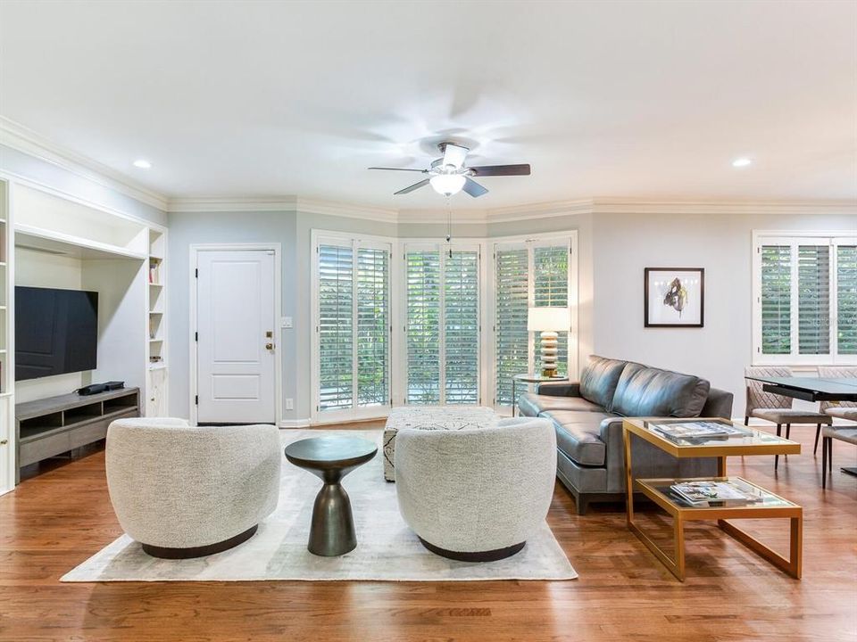 For Rent: $6,150 (2 beds, 2 baths, 2329 Square Feet)