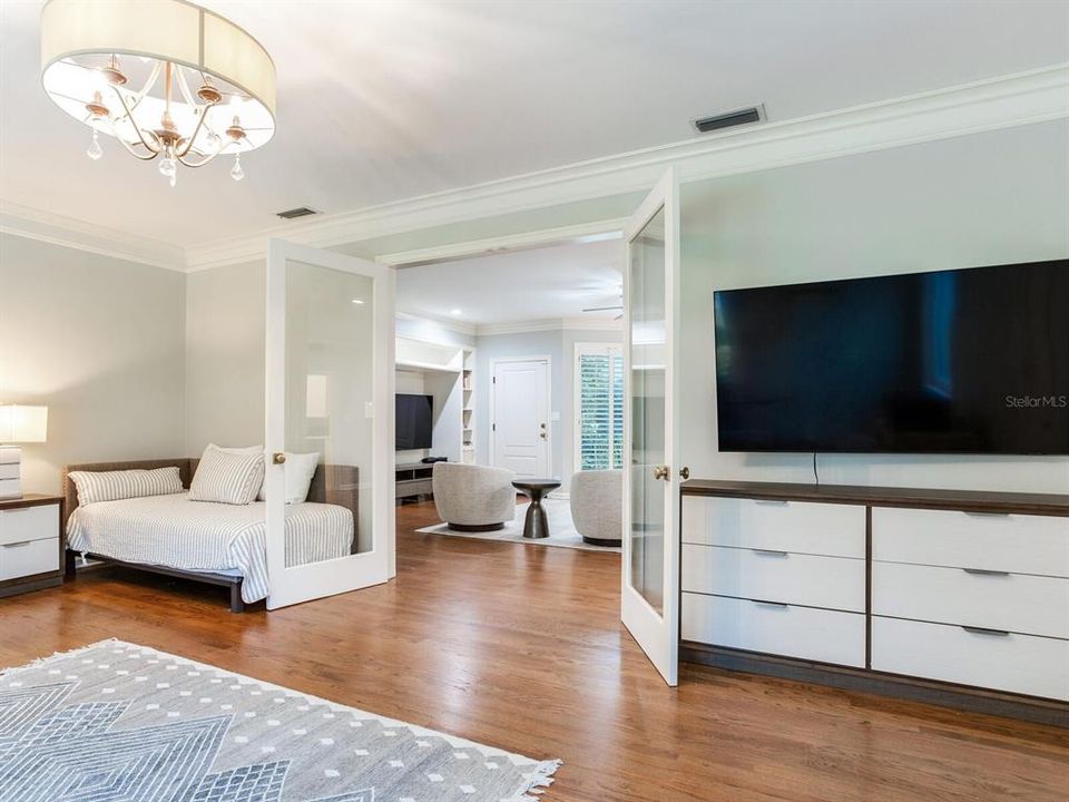 For Rent: $6,150 (2 beds, 2 baths, 2329 Square Feet)