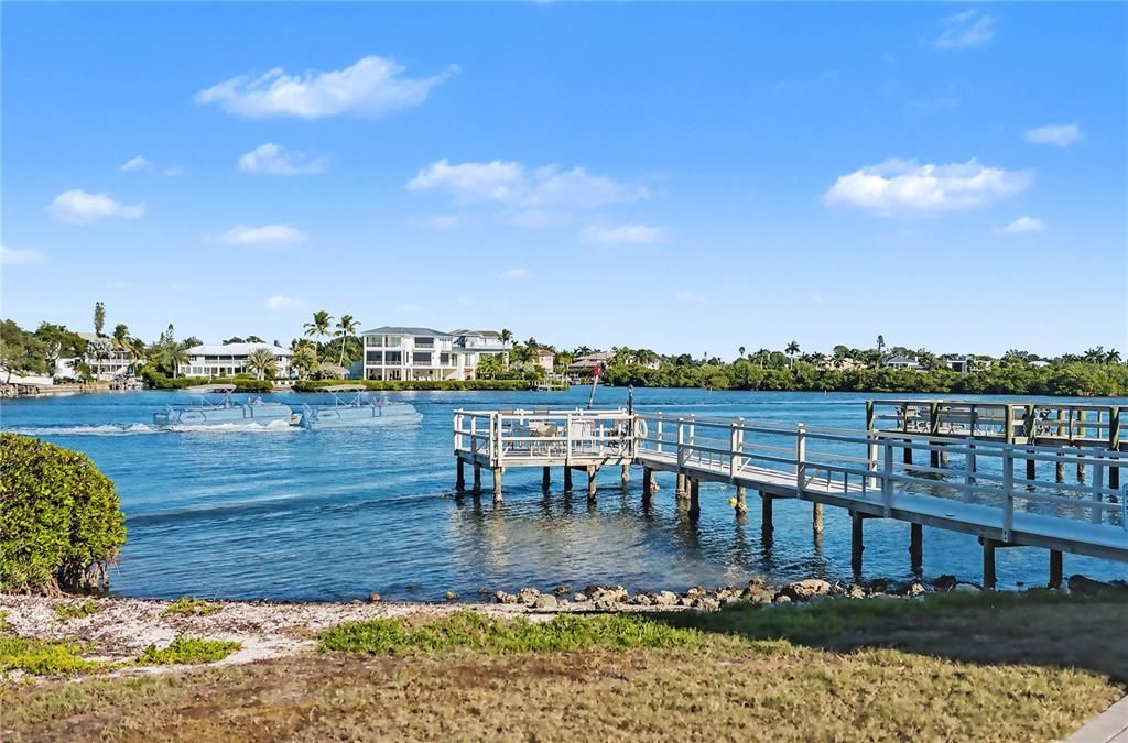 На продажу: $475,000 (1 спален, 1 ванн, 748 Квадратных фут)