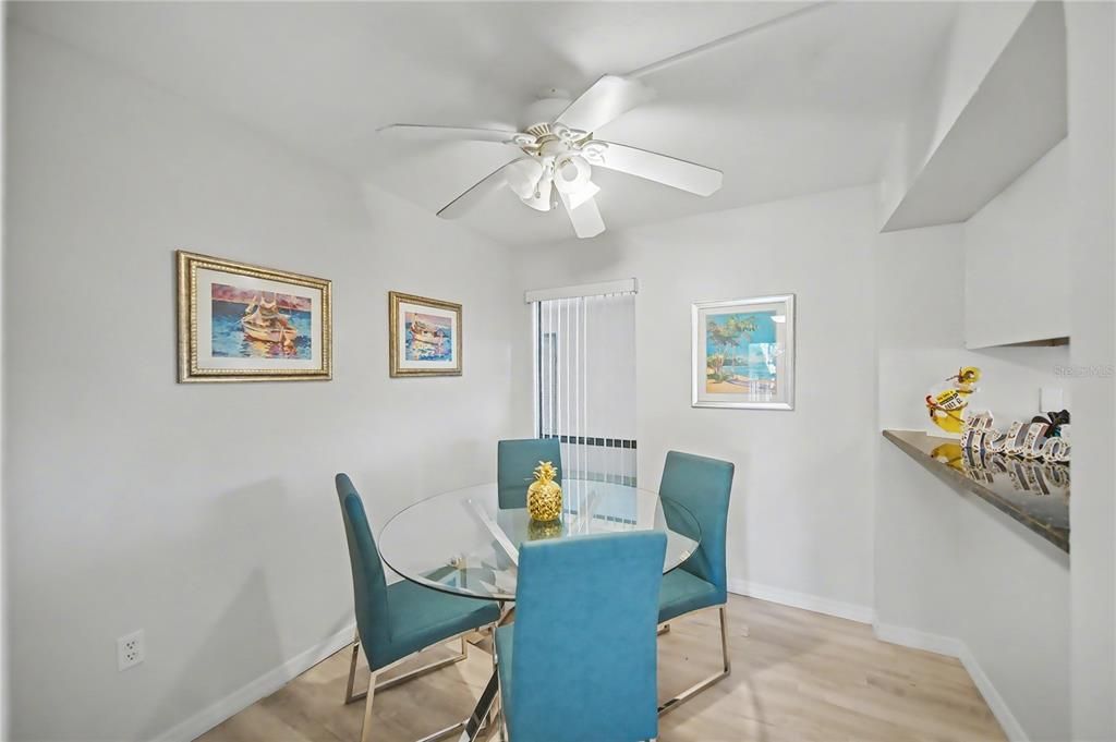 На продажу: $475,000 (1 спален, 1 ванн, 748 Квадратных фут)