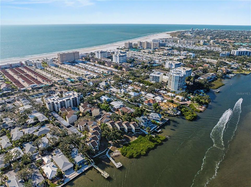 На продажу: $475,000 (1 спален, 1 ванн, 748 Квадратных фут)