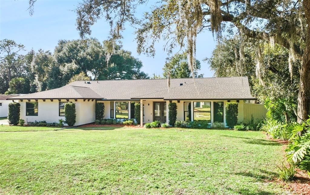 For Sale: $710,000 (4 beds, 3 baths, 3034 Square Feet)