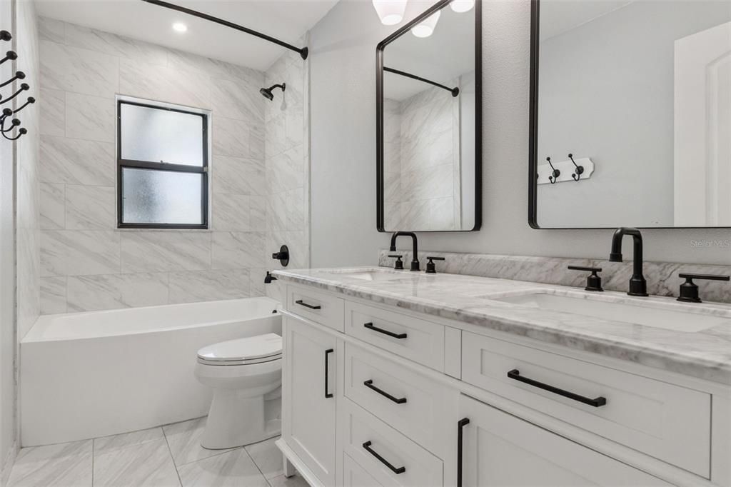 For Sale: $710,000 (4 beds, 3 baths, 3034 Square Feet)