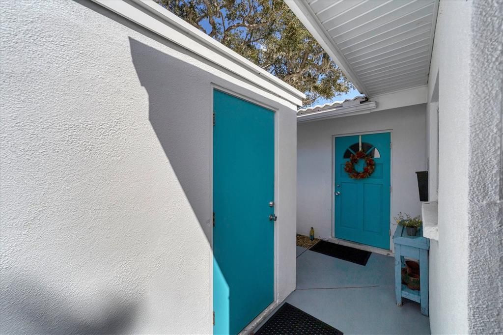 На продажу: $249,000 (2 спален, 2 ванн, 1195 Квадратных фут)