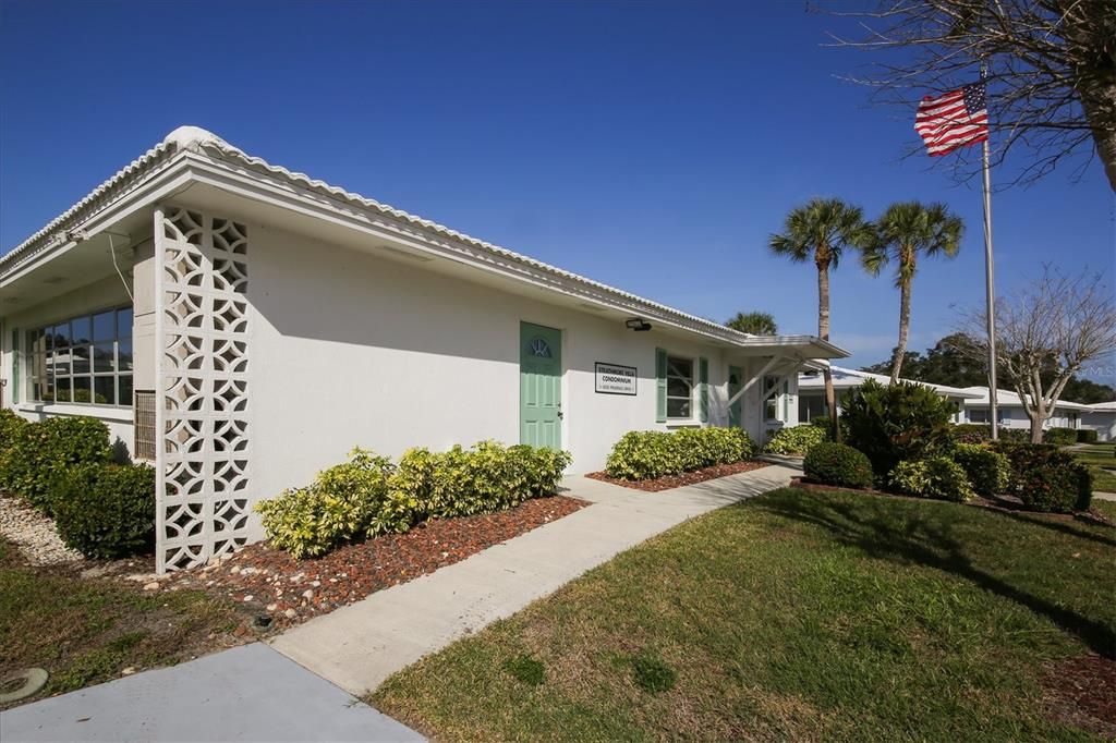 На продажу: $249,000 (2 спален, 2 ванн, 1195 Квадратных фут)