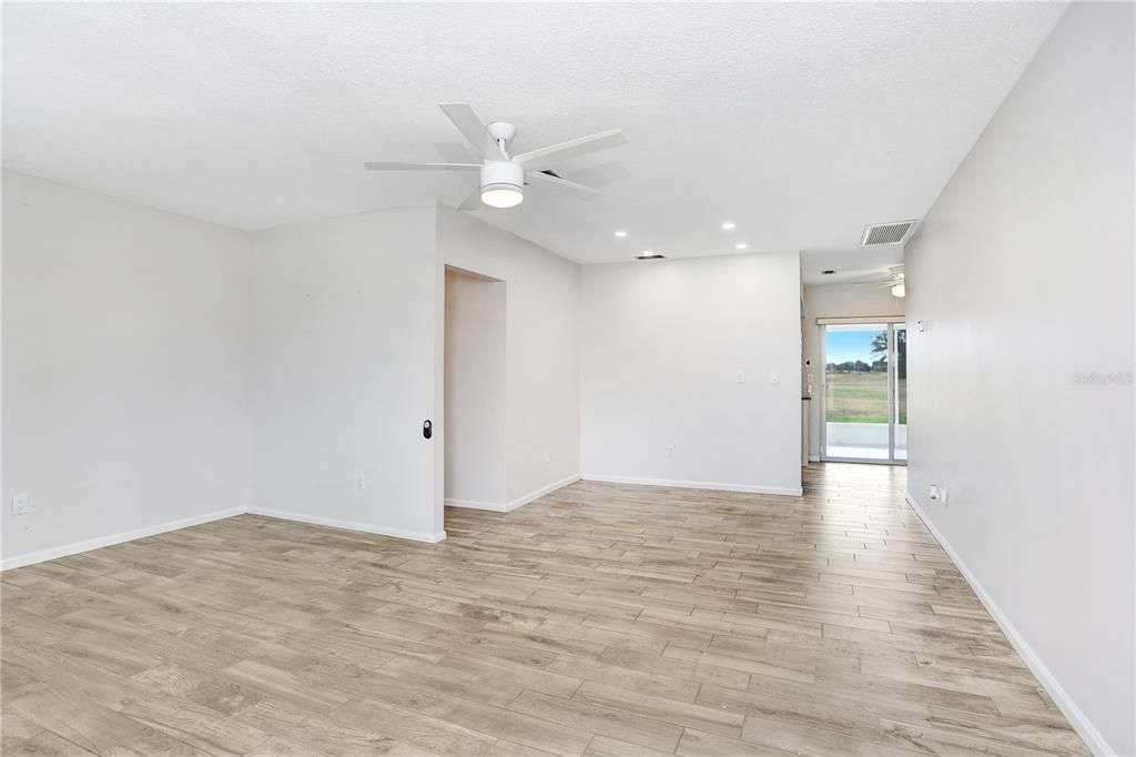 En Renta: $1,950 (2 camas, 2 baños, 992 Pies cuadrados)