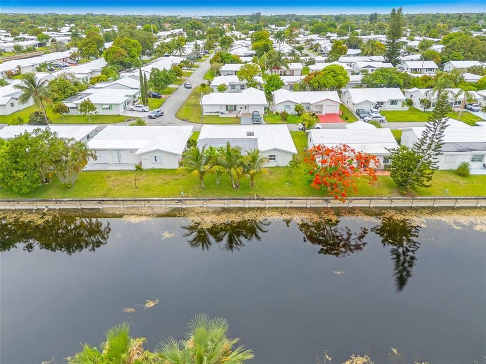 For Sale: $425,900 (4 beds, 2 baths, 1982 Square Feet)