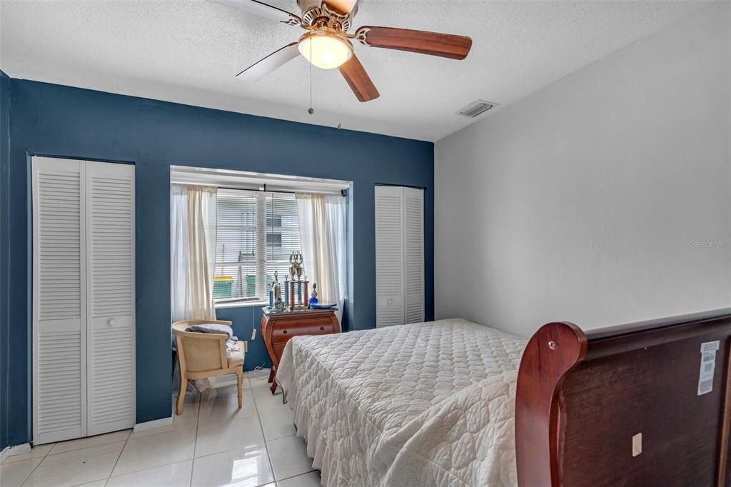 For Sale: $425,900 (4 beds, 2 baths, 1982 Square Feet)