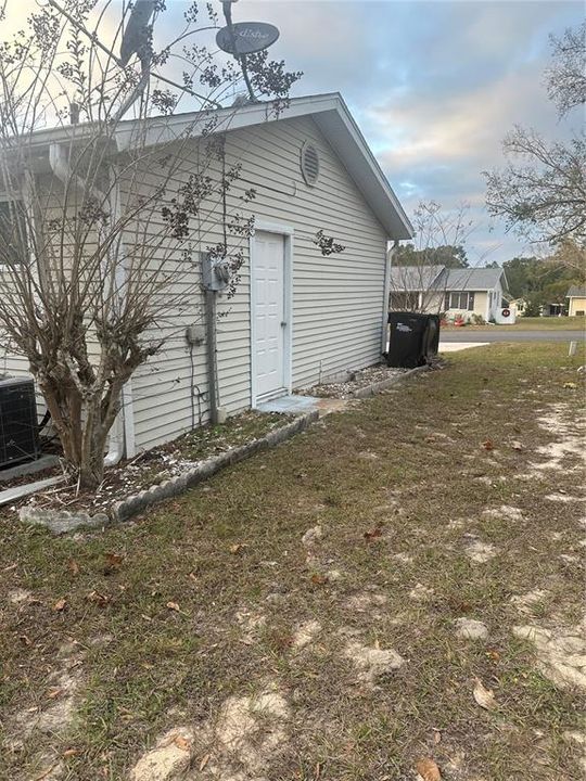 На продажу: $120,000 (2 спален, 2 ванн, 1256 Квадратных фут)