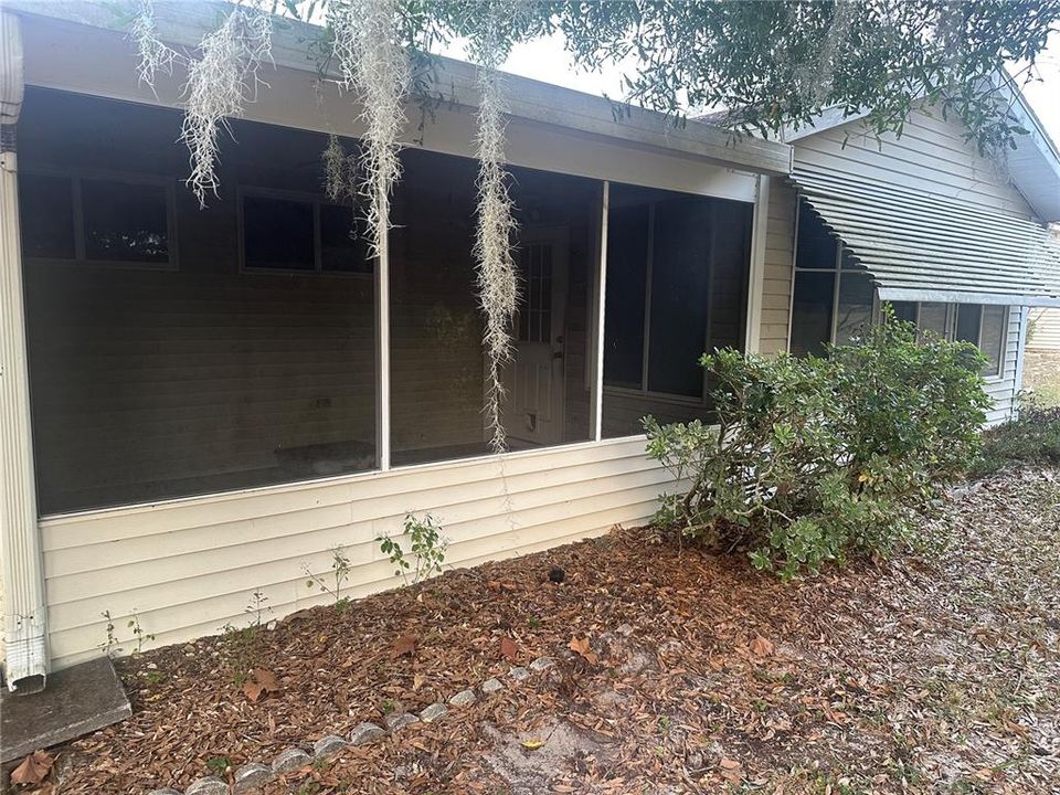 На продажу: $120,000 (2 спален, 2 ванн, 1256 Квадратных фут)