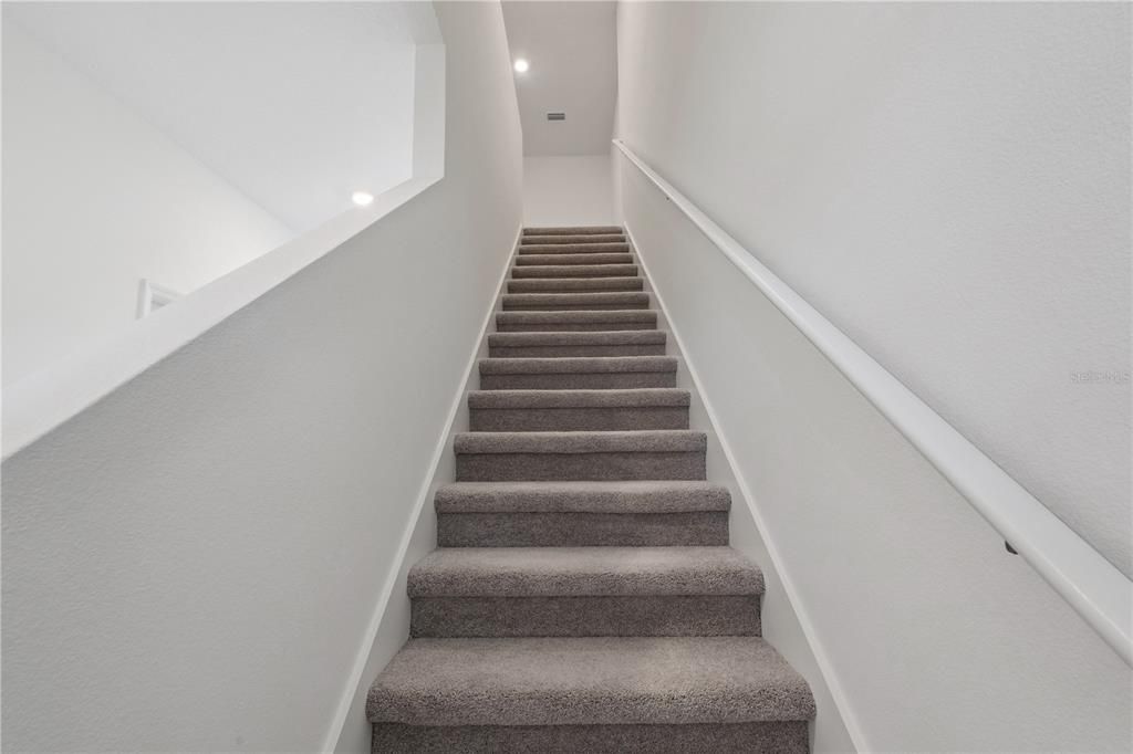 For Rent: $2,100 (3 beds, 2 baths, 1558 Square Feet)