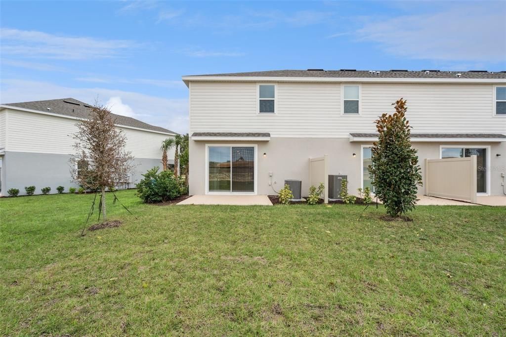 For Rent: $2,100 (3 beds, 2 baths, 1558 Square Feet)