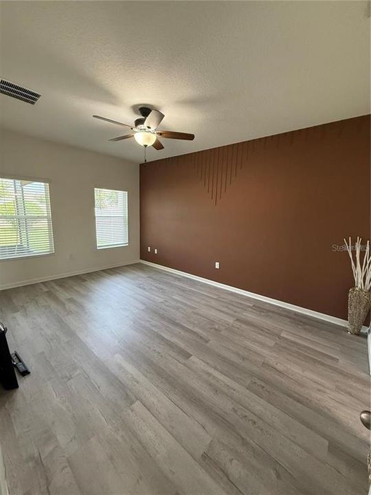 For Rent: $2,200 (3 beds, 2 baths, 1405 Square Feet)