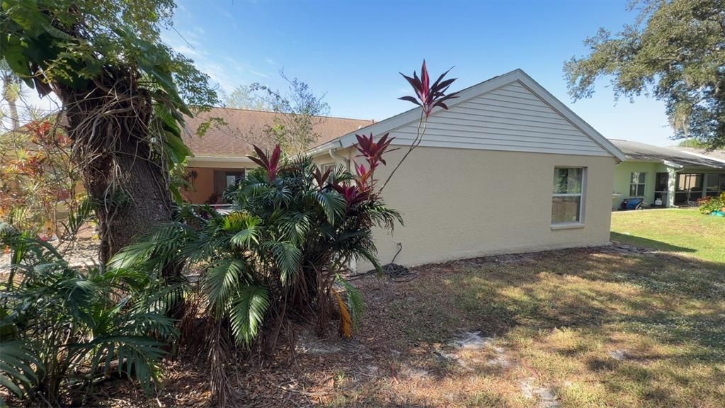 For Sale: $445,000 (4 beds, 2 baths, 2183 Square Feet)