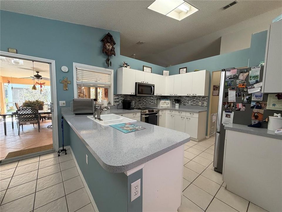 For Sale: $445,000 (4 beds, 2 baths, 2183 Square Feet)