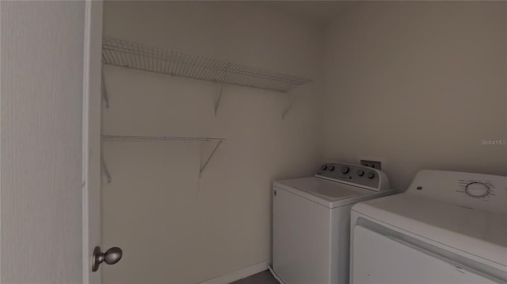 For Sale: $359,000 (5 beds, 3 baths, 2696 Square Feet)