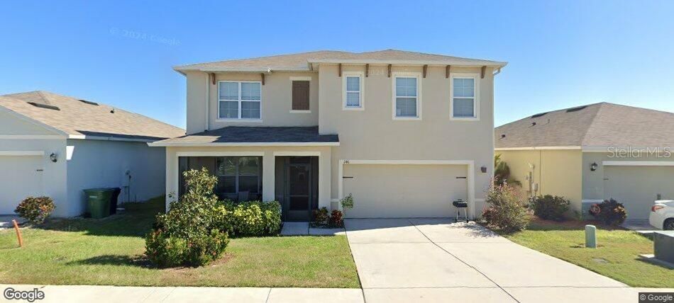 For Sale: $359,000 (5 beds, 3 baths, 2696 Square Feet)