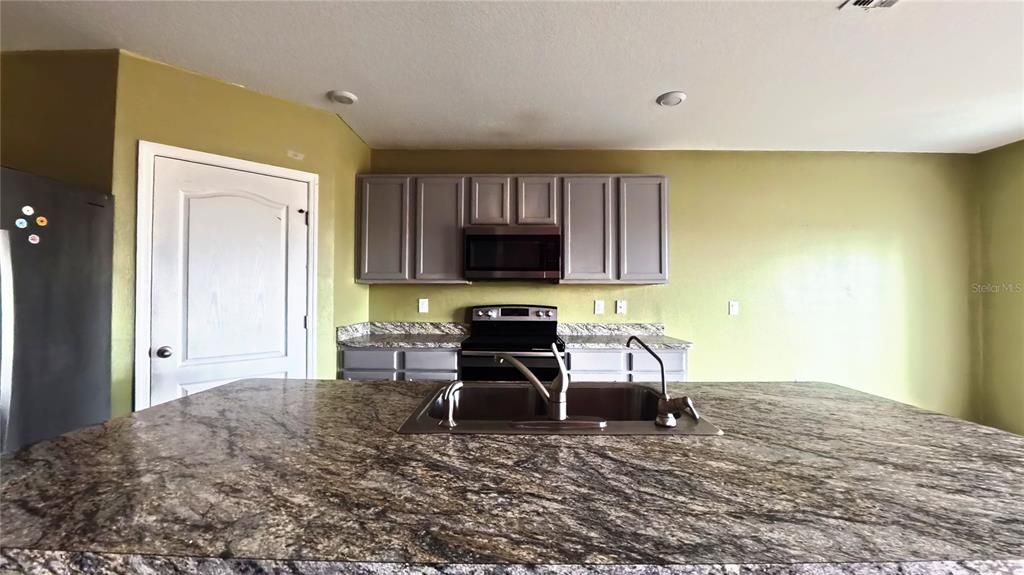 For Sale: $359,000 (5 beds, 3 baths, 2696 Square Feet)