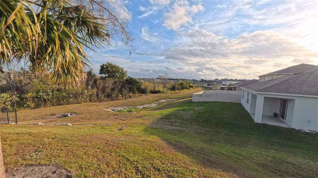 For Sale: $359,000 (5 beds, 3 baths, 2696 Square Feet)