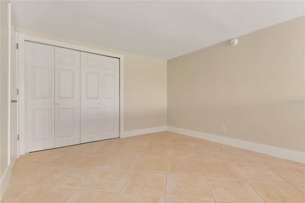 For Sale: $112,000 (1 beds, 1 baths, 540 Square Feet)