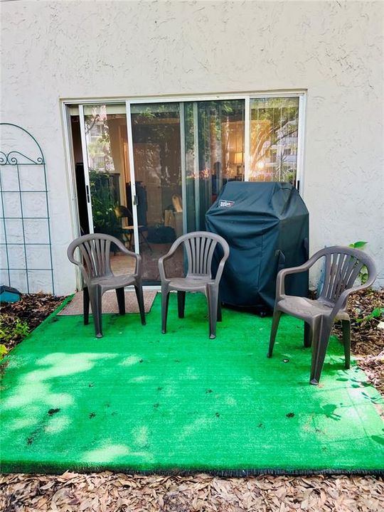 For Sale: $120,000 (1 beds, 1 baths, 792 Square Feet)