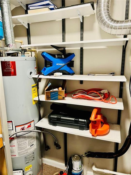 For Sale: $120,000 (1 beds, 1 baths, 792 Square Feet)