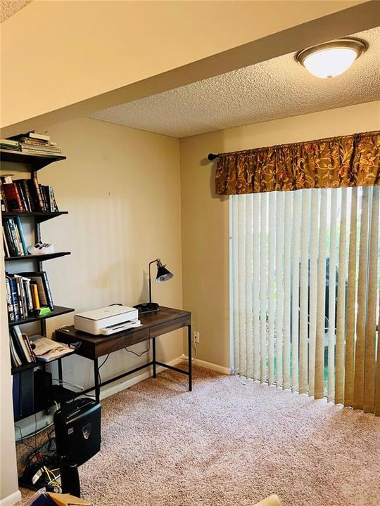 For Sale: $120,000 (1 beds, 1 baths, 792 Square Feet)