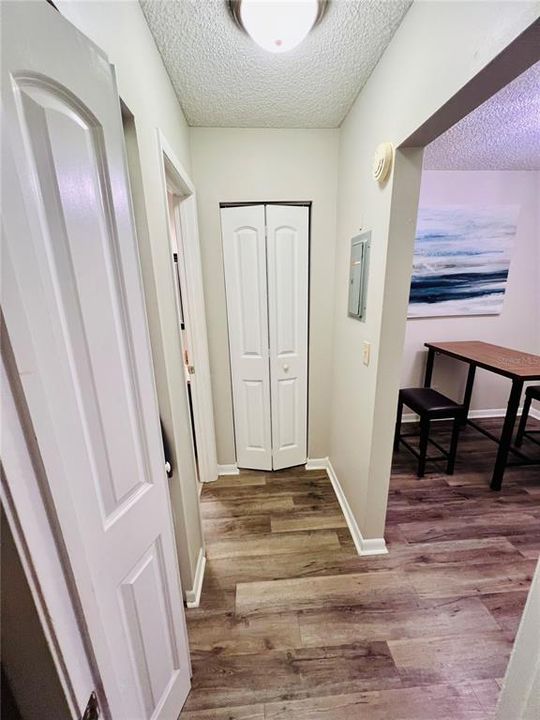 For Sale: $120,000 (1 beds, 1 baths, 792 Square Feet)