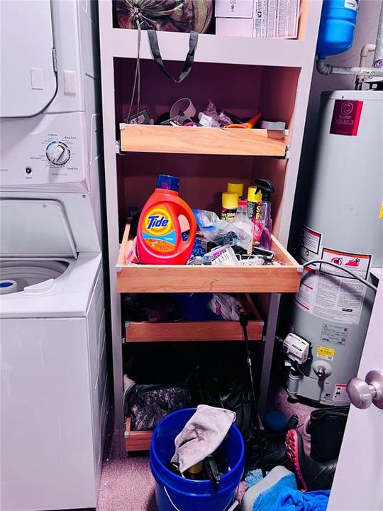 For Sale: $120,000 (1 beds, 1 baths, 792 Square Feet)