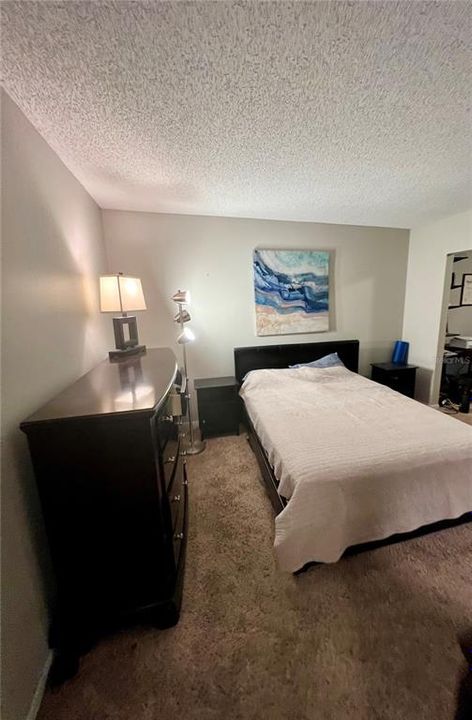 For Sale: $120,000 (1 beds, 1 baths, 792 Square Feet)