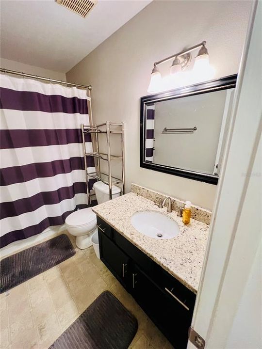 For Sale: $120,000 (1 beds, 1 baths, 792 Square Feet)