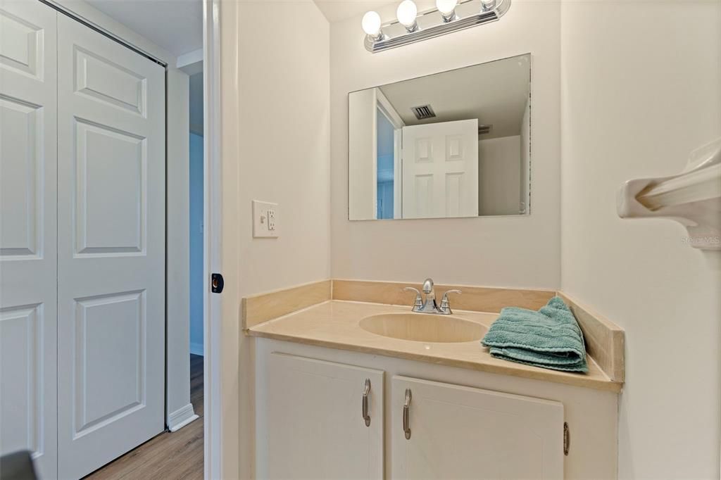 En Venta: $185,000 (1 camas, 1 baños, 925 Pies cuadrados)