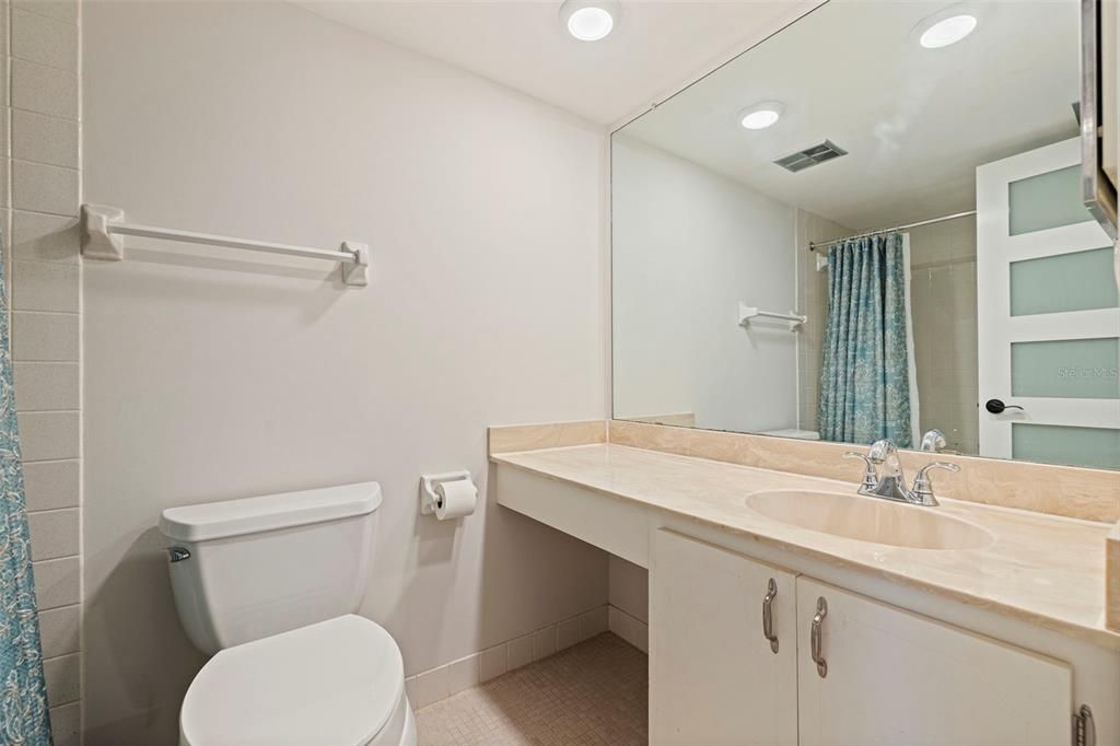 En Venta: $185,000 (1 camas, 1 baños, 925 Pies cuadrados)