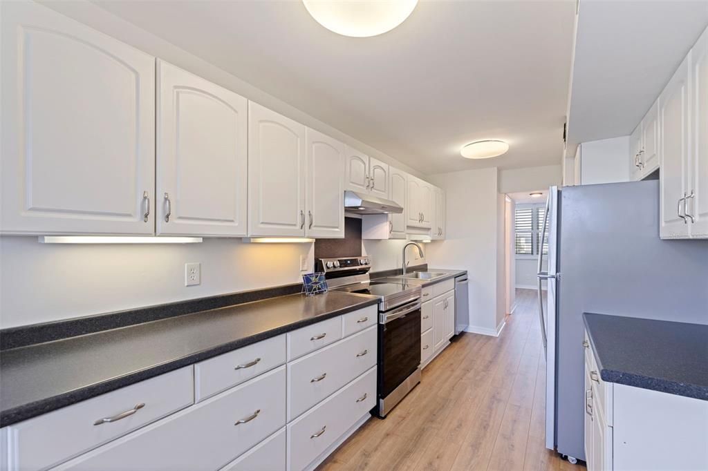 En Venta: $185,000 (1 camas, 1 baños, 925 Pies cuadrados)