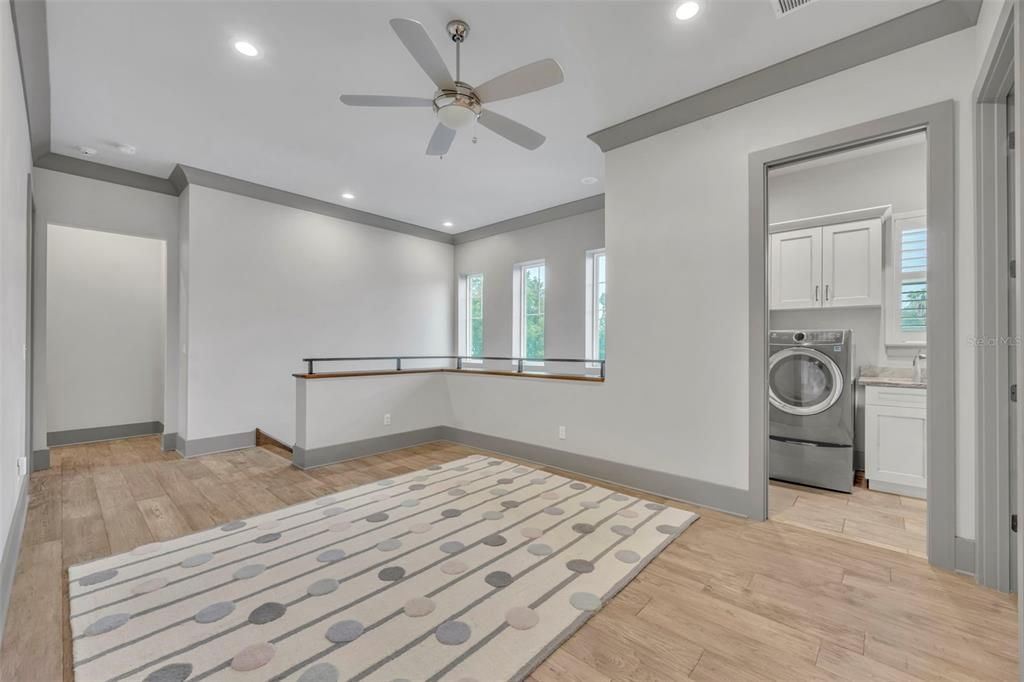 For Sale: $1,370,000 (5 beds, 4 baths, 3288 Square Feet)