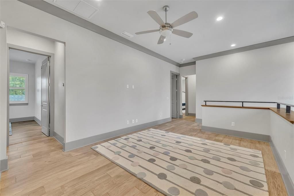 For Sale: $1,370,000 (5 beds, 4 baths, 3288 Square Feet)