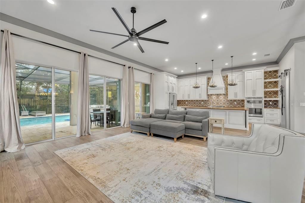 For Sale: $1,370,000 (5 beds, 4 baths, 3288 Square Feet)