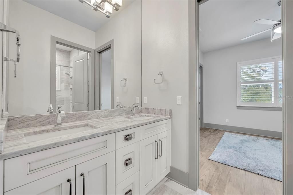 For Sale: $1,370,000 (5 beds, 4 baths, 3288 Square Feet)