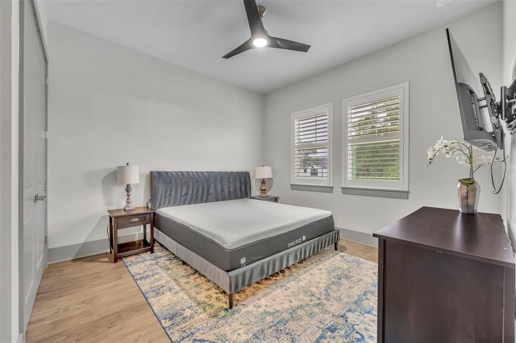 For Sale: $1,370,000 (5 beds, 4 baths, 3288 Square Feet)