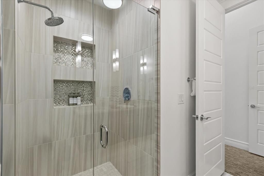 待售: $4,490,000 (8 贝兹, 8 浴室, 7928 平方英尺)