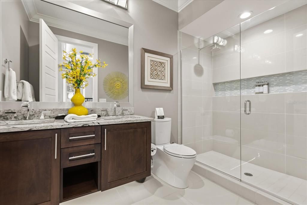 待售: $4,490,000 (8 贝兹, 8 浴室, 7928 平方英尺)