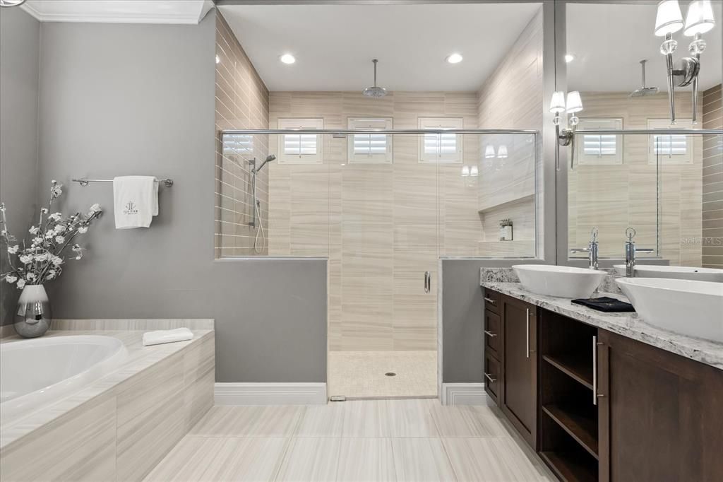 待售: $4,490,000 (8 贝兹, 8 浴室, 7928 平方英尺)