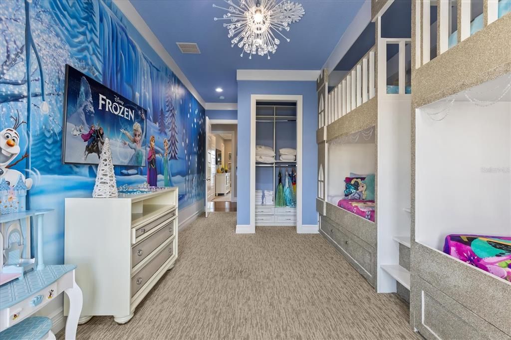 待售: $4,490,000 (8 贝兹, 8 浴室, 7928 平方英尺)