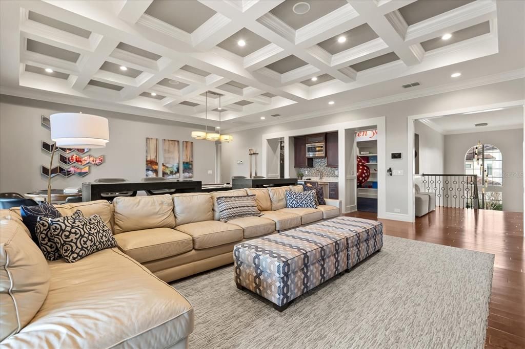 待售: $4,490,000 (8 贝兹, 8 浴室, 7928 平方英尺)