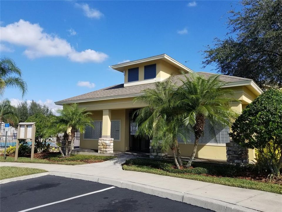 For Rent: $1,750 (3 beds, 2 baths, 1408 Square Feet)