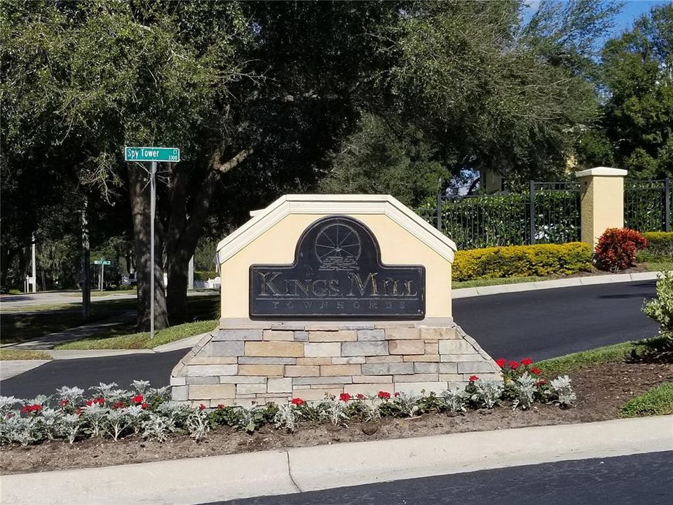 For Rent: $1,750 (3 beds, 2 baths, 1408 Square Feet)